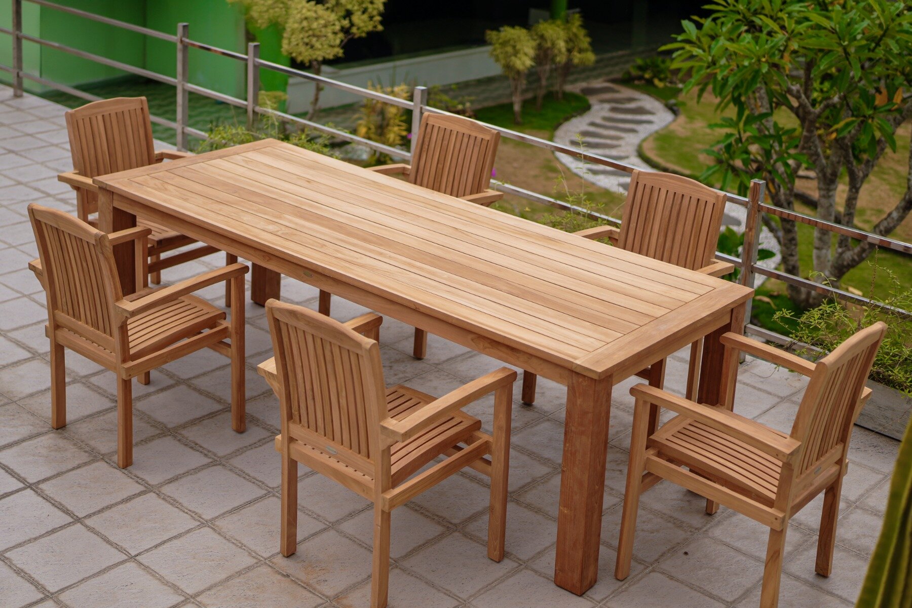 Teakea Teakhouten Tuinset met 6 Ibiza stapelbare teakstoelen en Nelson tuintafel 250x100 cm – luxe, duurzame tuinset van FSC teak voor buiten

