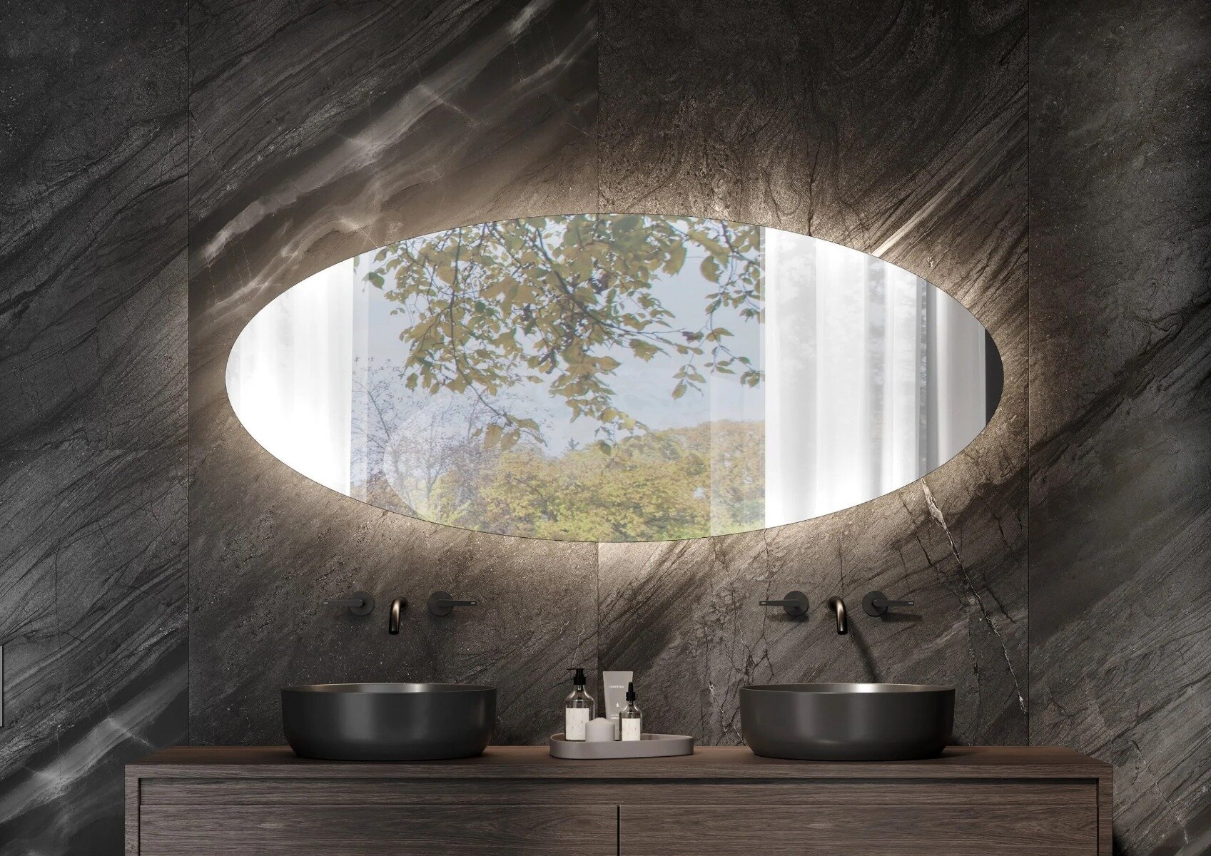 ELIPSE maatwerk spiegel – ovaal design met indirecte LED-verlichting, touchdimmer, spiegelverwarming en Bluetooth-audio. Verkrijgbaar in diverse afmetingen (400×800 mm – 1000×2000 mm) voor een luxe en functioneel interieur.