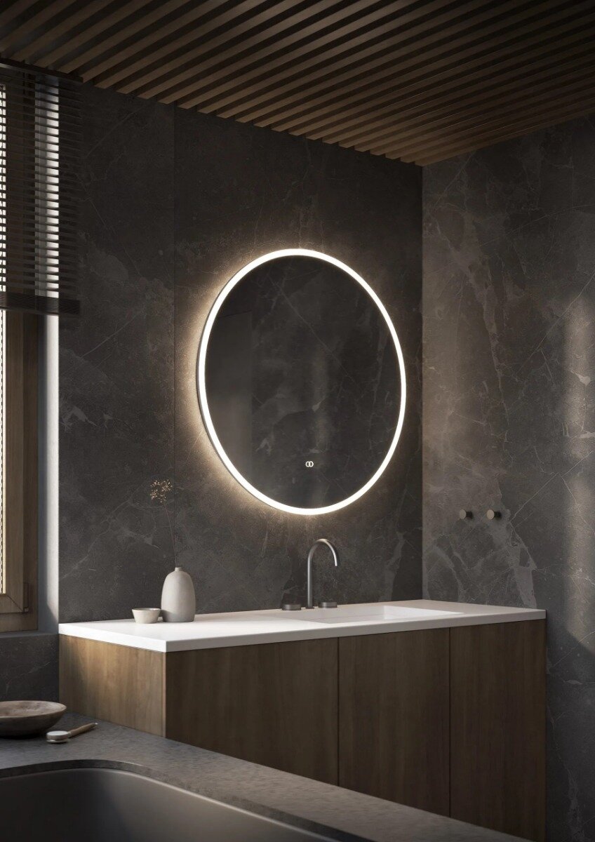 PORTO ronde spiegel met ingebouwde LED-verlichting, touchdimmer en spiegelverwarming – verkrijgbaar in Ø600 mm, Ø800 mm, Ø1000 mm en Ø1200 mm. Modern design voor badkamer en woonkamer, met warm/koud lichtwissel en CE-keurmerk. Nu uit voorraad leverbaar.