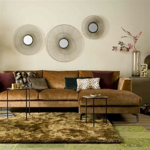 Saint Louis is een elegante bank met Scandinavisch design: minimalistisch, strak, simpel en van hoogwaardige kwaliteit.