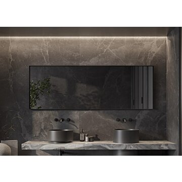 De CHICAGO spiegel met mat zwart frame biedt een strak en elegant ontwerp, ideaal voor op maat gemaakte interieurs. Verkrijgbaar in diverse afmetingen en met maatwerkopties zoals dimbare trafo’s, Bluetooth-audio, en LED-verlichting. Perfect voor moderne e