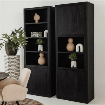 Tenna Boekenkast 80 cm van natuurlijk hout met meerdere planken in modern interieur