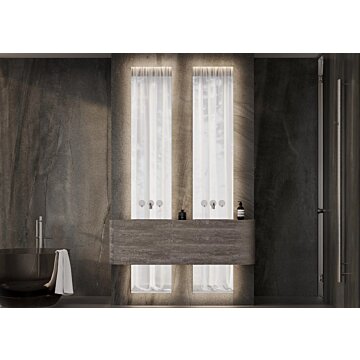 Tweedelige SEVILLA designspiegel – stijlvolle maatwerkspiegel voor badkamer, slaapkamer of hal. Modern en luxe ontwerp met optionele verlichting, Bluetooth-audio en digitale klok. Verkrijgbaar in diverse afmetingen. Perfecte combinatie van functionaliteit