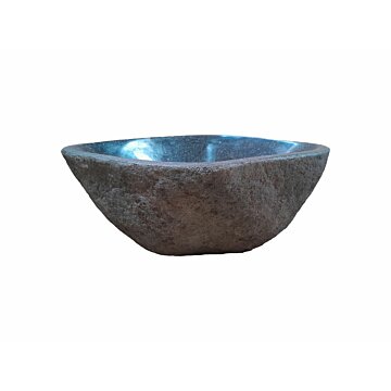 Unieke rivierstenen waskom, 39 x 36 x 15 cm, in natuurlijke grijstinten met een glad gepolijste binnenkant en ruwe buitenkant, verrijkt de badkamer met functionaliteit en natuurlijke charme.