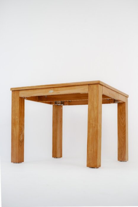 Teak tuintafel100x100 massief hout