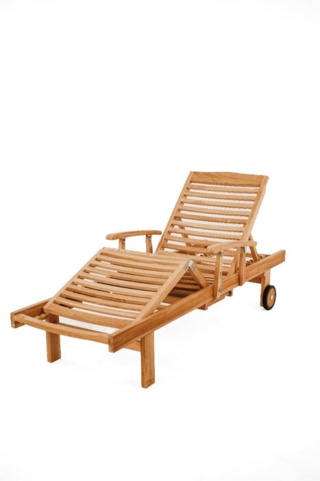 Teak Ligbed Sunlounger 