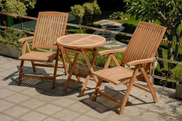 Teakea Teakhouten Tuinset Linda – 2 Verstelbare Stoelen + Ronde Klaptafel Ø70 cm