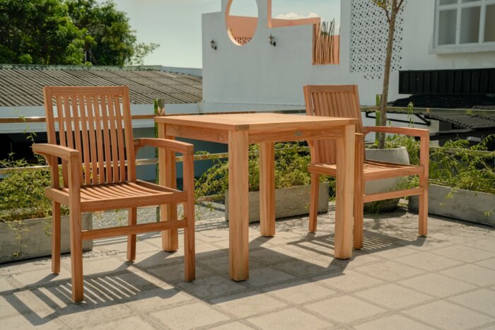 teakhouten tafel tuin 80x80x75 poten op hoeken