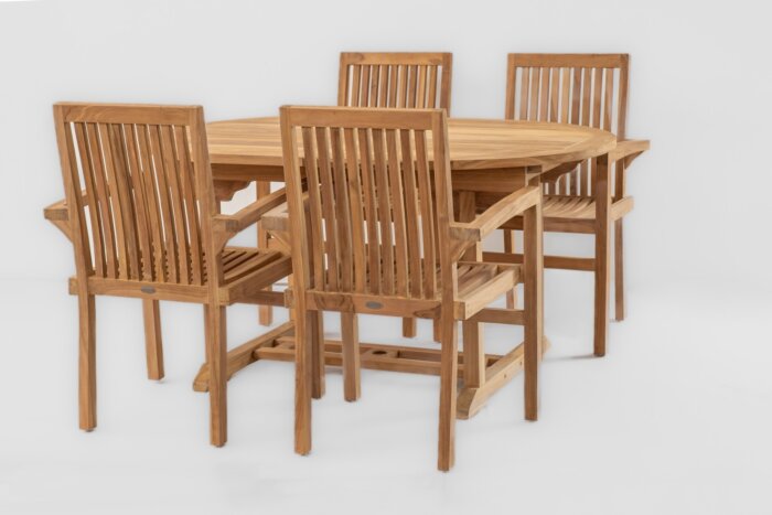 Pile Stapelbare Tuinstoel met Ovale Tuintafel