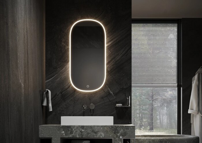 De TAMPA spiegel met ovaal design, directe en indirecte verlichting, touchdimmer met warm/koud lichtwissel, en geïntegreerde spiegelverwarming. Maat: 450x1050 mm. Snelle levering, CE-markering, 2 jaar garantie, voor een heldere, condensvrije spiegel en sf