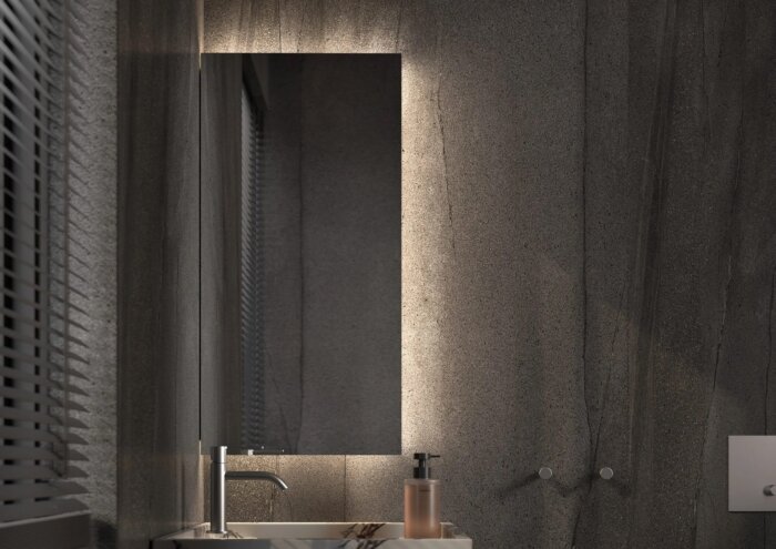 DUBLIN toiletspiegel met modern rechthoekig design en subtiele indirecte verlichting, ideaal voor kleine badkamers en toiletruimtes. Verkrijgbaar in 250×900 mm en 400×800 mm met 3-zijdige verlichting. Stijlvolle en functionele spiegel, CE-gecertificeerd m