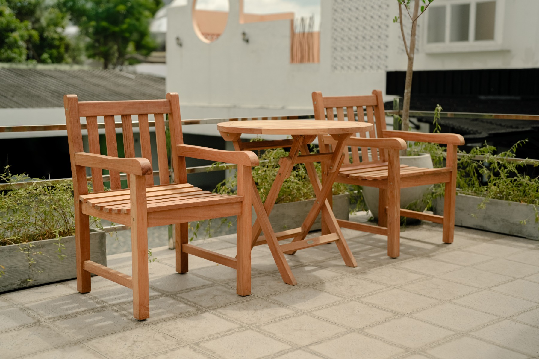 Teakea Teakhouten Tuinset met 2 Beaufort tuinstoelen en ronde teak klaptafel Ø80 cm – compacte, inklapbare set van FSC teak - Hover