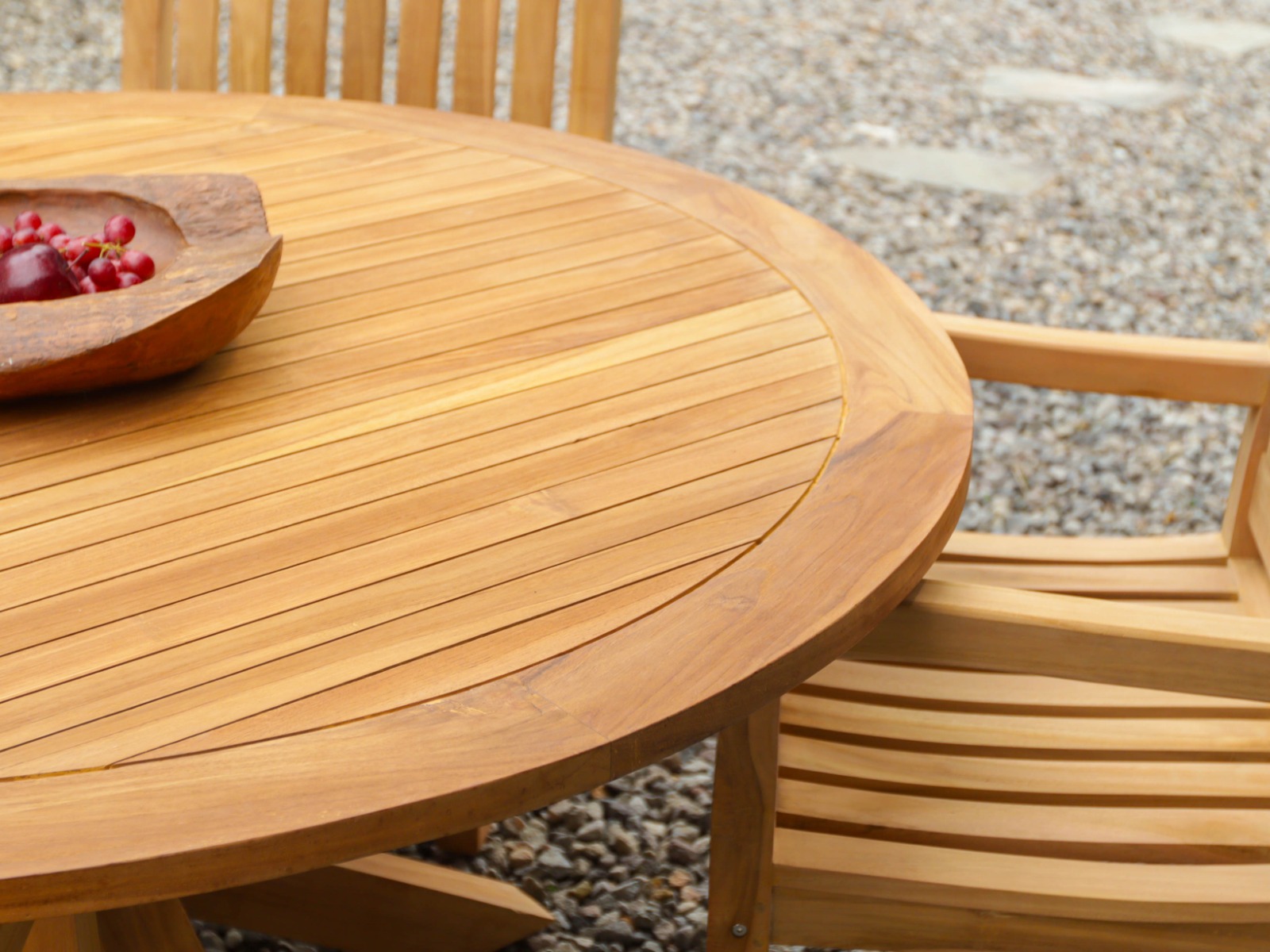 Teakhouten Tuintafel Matrix van 150 cm met robuuste teakhouten middenpoot, ideaal voor sfeervol buiten dineren - Hover
