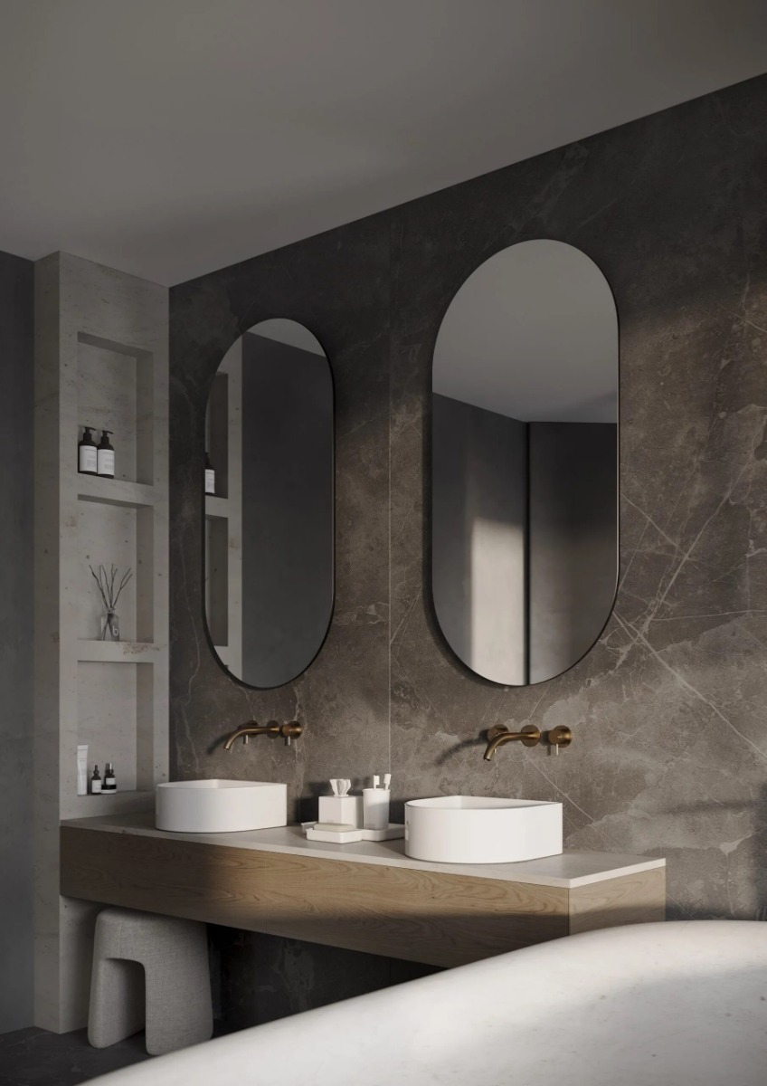 KOS ovale maatwerkspiegel uit de Basic Series – minimalistisch en tijdloos design, ideaal voor badkamer, hal, slaapkamer of woonkamer. Verkrijgbaar in diverse afmetingen (400×800 mm tot 1000×2000 mm), met personalisatie-opties zoals een digitale klok, gek - Hover
