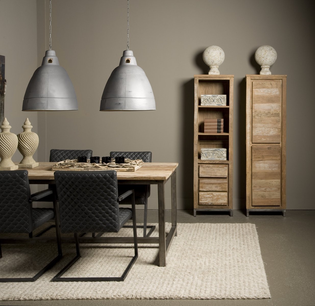 Venetië | Industriële Teak Eettafel met Stalen Frame | 220 x 100 x 78 cm - Hover