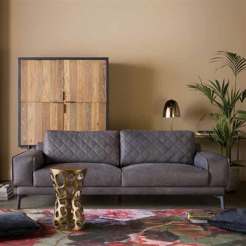 Manhattan is een strakke, elegante bank met een Scandinavisch design. Door de combinatie met de industriële poot van massief metaal is Manhatten de trend van dit moment!    - Hover