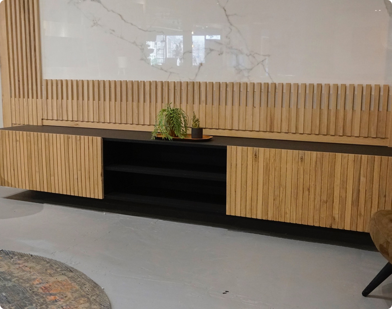 Interior glass partition